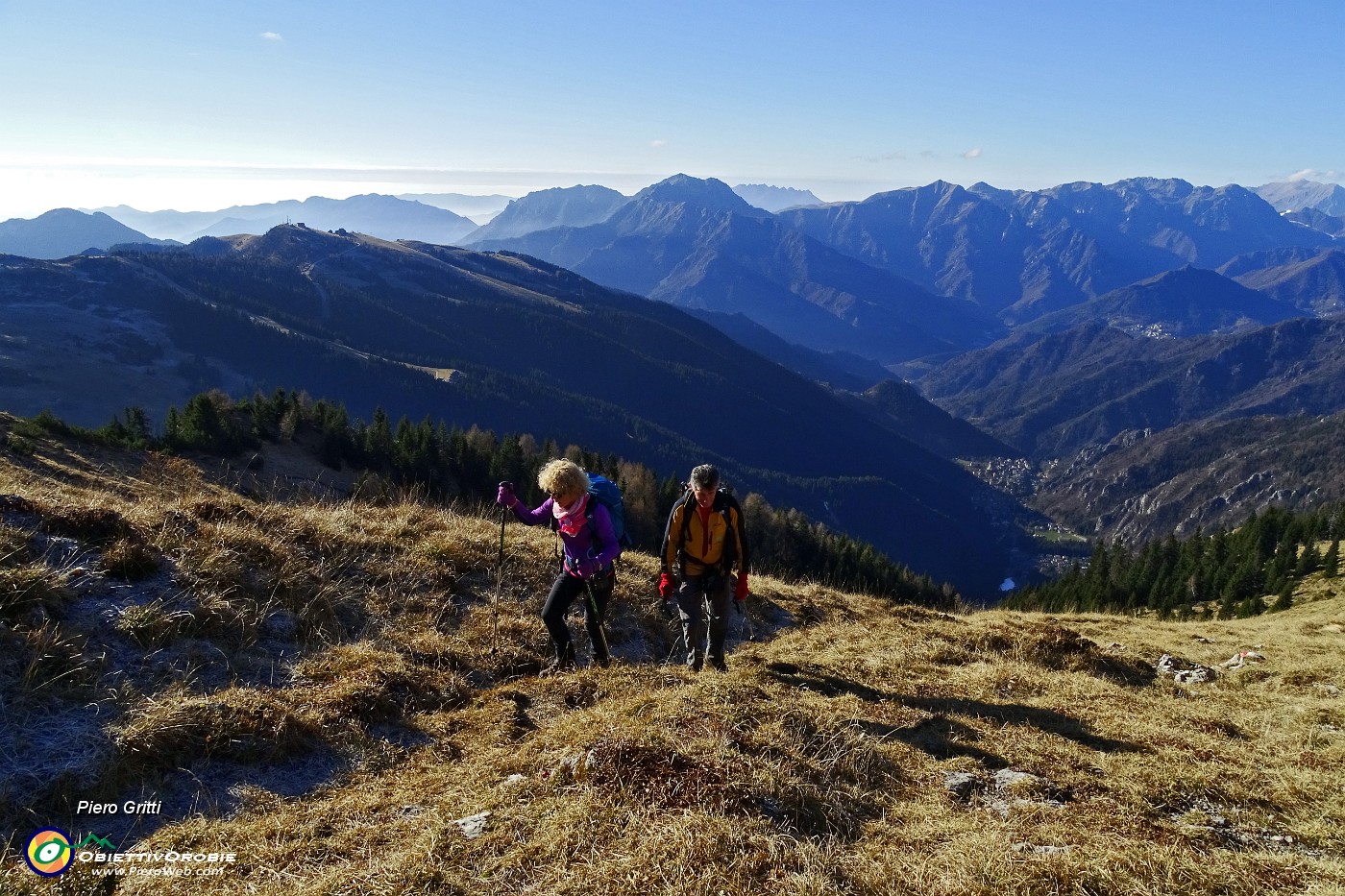 28 Dal Passo di Monte Colle vista su Piazzatorre.JPG -                                